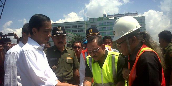 Begini Cara Jokowi "Pedekate" ke Ahli Waris Mbah Priok