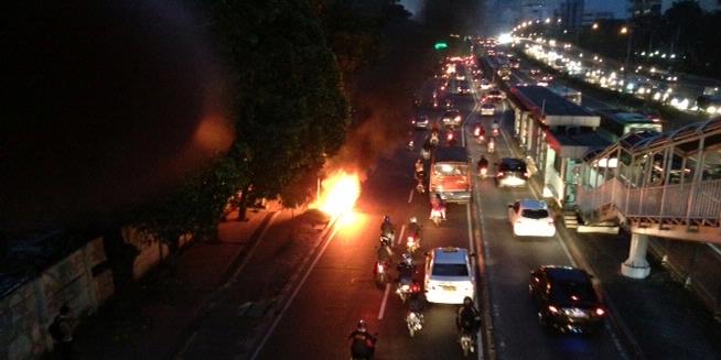 Tangki Bocor, Motor Terbakar di MT Haryono