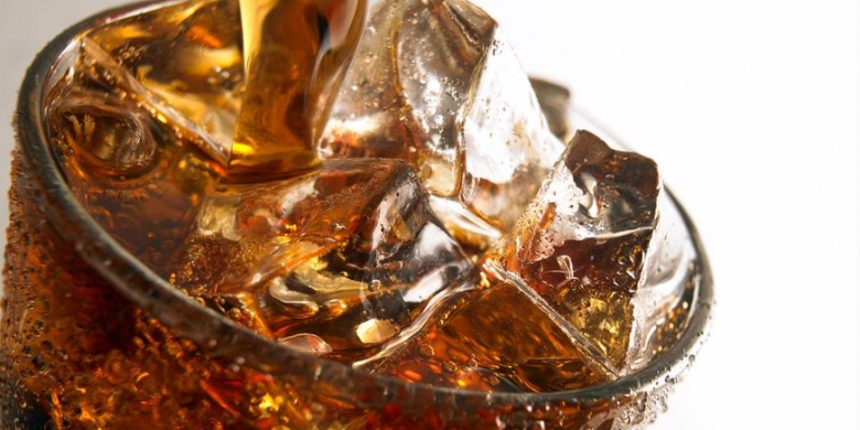 Sering Minum Soda Berdampak Buruk pada Otak
