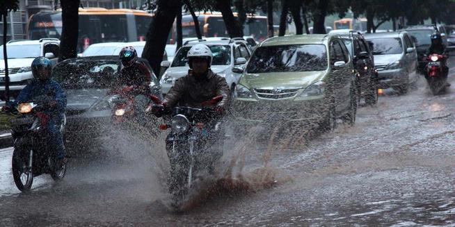 Hujan Lebat Masih Akan Terjadi Hingga Sabtu