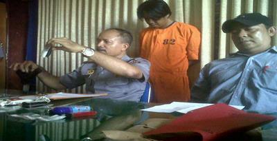 Pengedar Sembunyikan Sabu di Kotak Permen