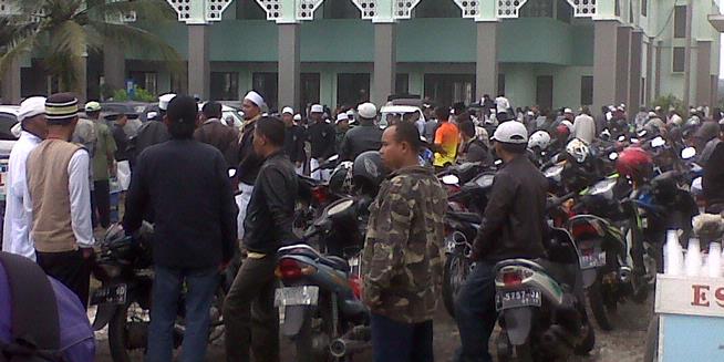 Ormas Islam Demo Tuntut Bebaskan Tersangka Perusak Ahmadiyah