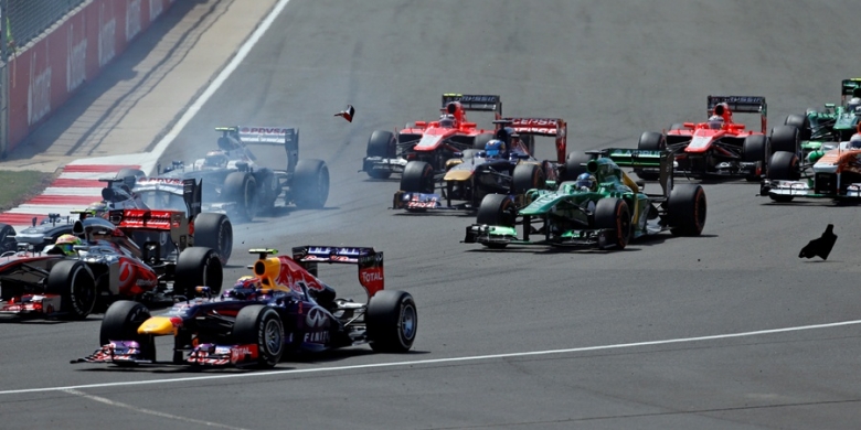 tiga ban pecah dalam 15 putaran di silverstone kompas tiga ban pecah dalam 15 putaran di silverstone kompas