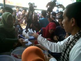 Cikahuripan Meluap, Belasan Villa di Bogor Kebanjiran