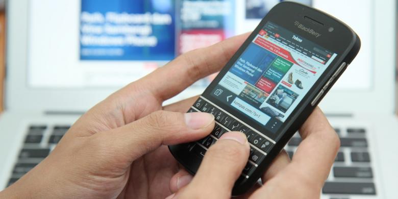 Spesifikasi dan Harga BlackBerry Q10 Terbaru Juli 2013