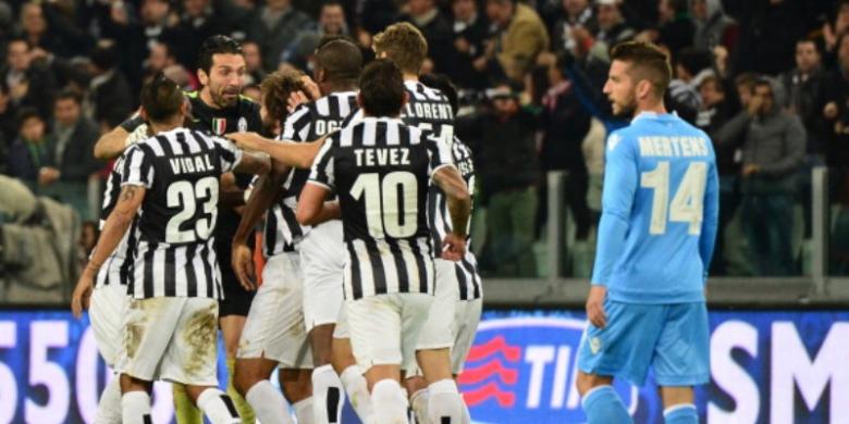 Juventus Menang Agen Bola, Napoli Lengser