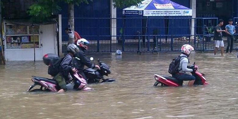 Foto Banjir Jakarta 2014 Parung Tangerang