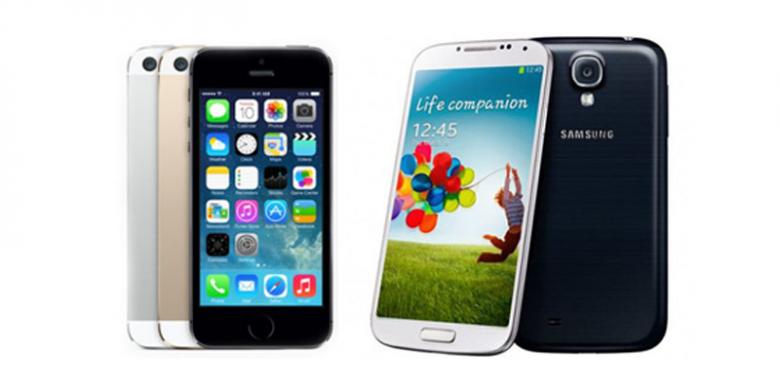 See the "Inside" of iPhone 5s VS Galaxy S4