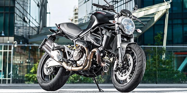 1237125Ducati Monster 821780x390