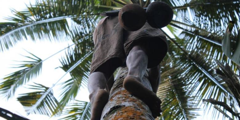 http://mandesanblog.blogspot.com/2014/10/cara-pembuatan-arak-bali-di-karangasem.html