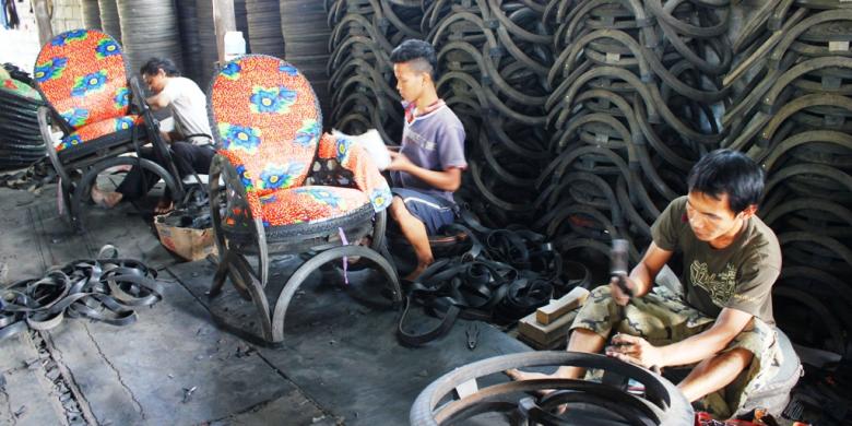 083145811102014 kursi ban bekas ratusan juta 1 780x390