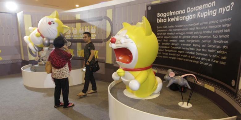 Doraemon Terlahir Berwarna Kuning Memiliki Telinga Kompas Pengunjung Hadir Acara