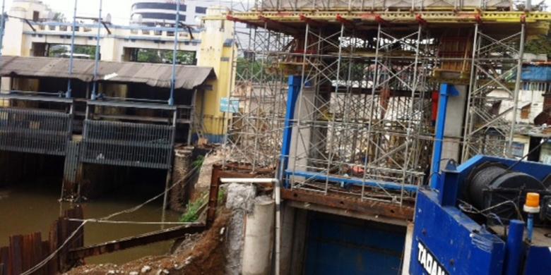 ahok banjir kampung pulo Operasi Baru  yang Tahun  Pintu 2015, Sudah Kompas Air Awal Manggarai