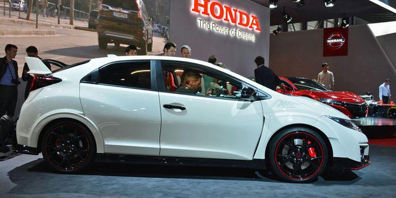 Melihat Prosesi Kelahiran Honda Civic Type R