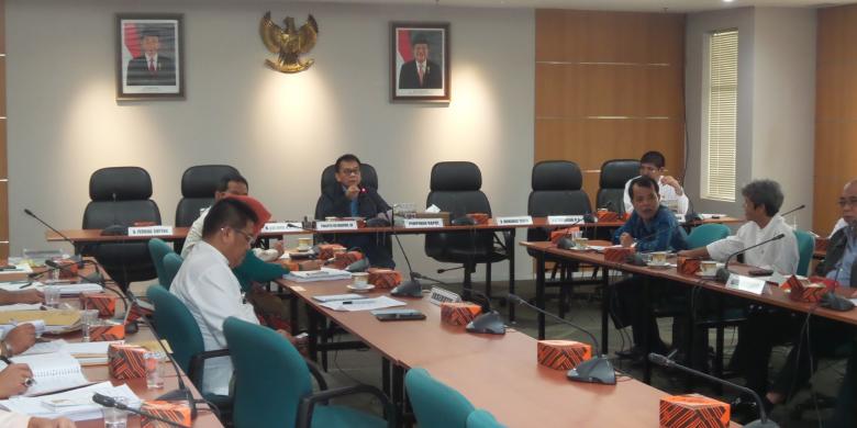 angket ahok kompas atas pembahasan DKI Rapat dan bersama Alsadad Rudi DPRD Pemprov DKI
