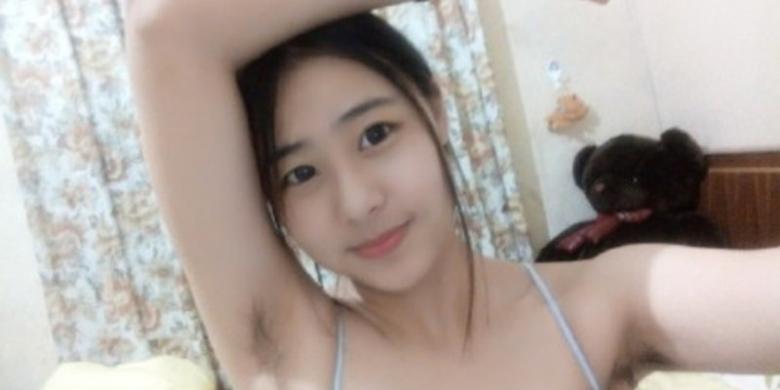 1826188Selfie bulu ketiak1780x390