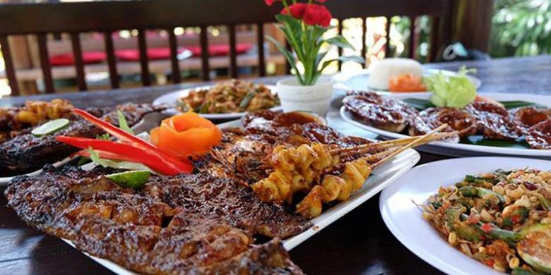 1604175warung bakarr780x390