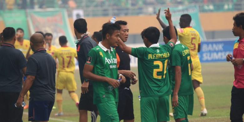 1641470persebaya united bonek fc najim780x390 1641470persebaya united bonek fc najim780x390 303agent.com Perbedaan sikap antara Manchester City dengan Bonek FC