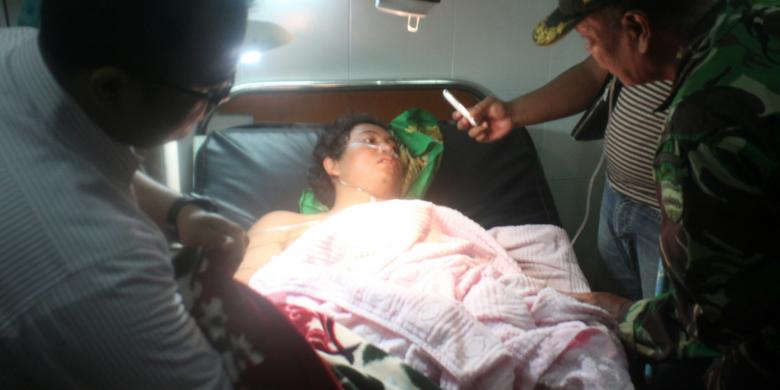 Satu korban selamat helikopter yang jatuh di Danau Toba.