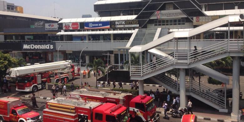 ... kebakaran di gedung Sarinah, Jakarta Pusat, Kamis (15/10/2015) siang