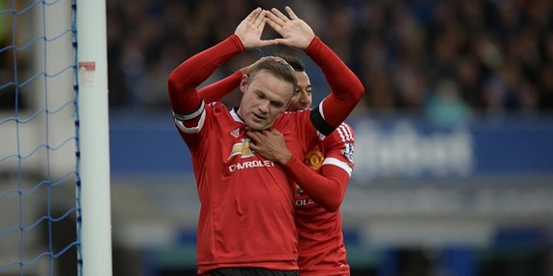 Wayne Rooney mengantarkan Manchestet United menang di gol kandang Everton, Sabtu (17/10/2015).
