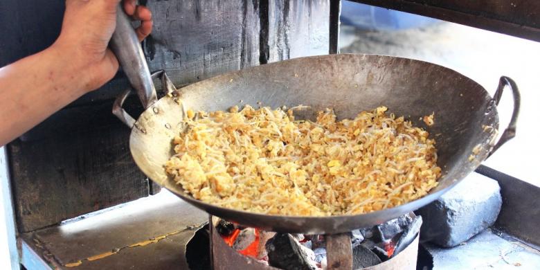 Gambar dari 7 Kuliner Wajib Coba Di Bogor, Bakso Kikil Sampai Bir Kotjok » 0157004IMG 5507780x390 0157004IMG 5507780x390 » 7 Kuliner Wajib Coba Di Bogor, Bakso Kikil Sampai Bir Kotjok