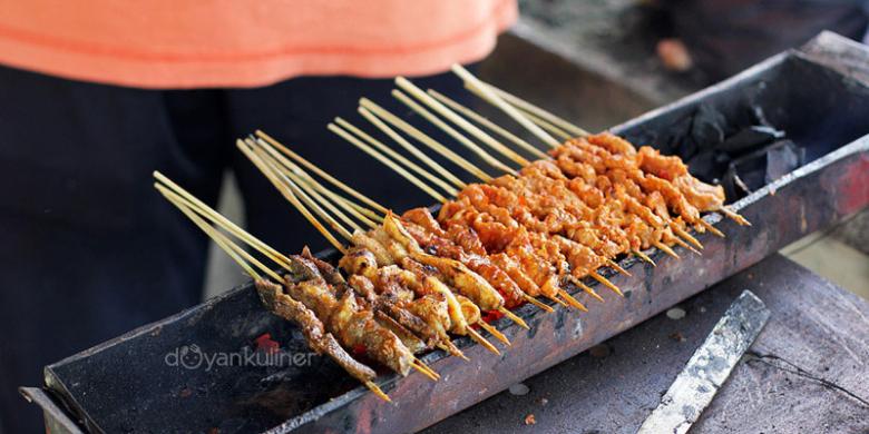 Gambar dari Liburan Ke Lombok? Mesti Cicipi Sate Bulayak » 0800088sate bakarr780x390 0800088sate bakarr780x390 » Liburan Ke Lombok? Mesti Cicipi Sate Bulayak