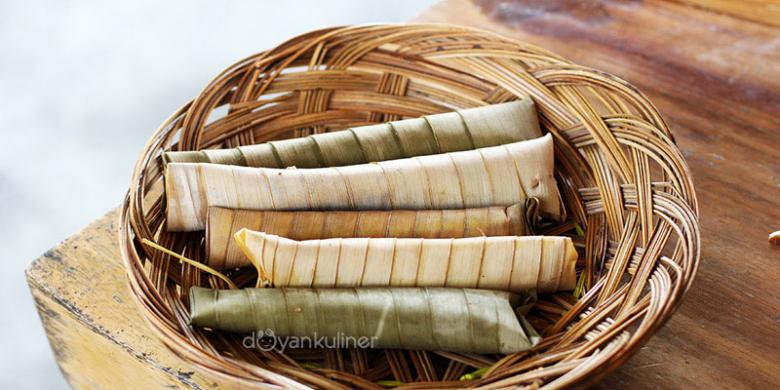 Gambar dari Liburan Ke Lombok? Mesti Cicipi Sate Bulayak » 0818010bulayak tupat780x390 0818010bulayak tupat780x390 » Liburan Ke Lombok? Mesti Cicipi Sate Bulayak
