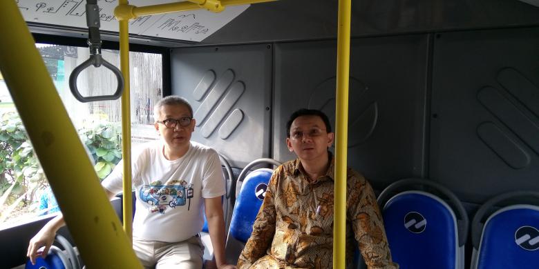 Mantapp, Ahok Naik Transjakarta Spesifikasi Baru Ke Balai Kota