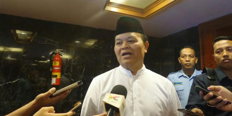 HNW Berharap Jokowi Ikut Shalat Jumat pada Aksi 2 Desember