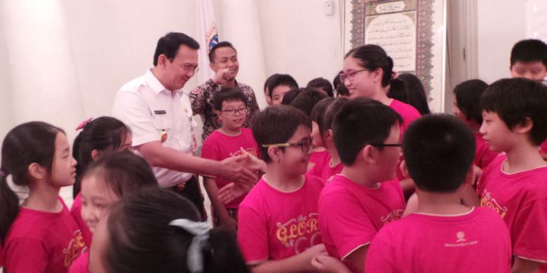 news ahok today Gubernur Ahok DKI Basuki atau Sari Jakarta Tjahaja Aziza Purnama