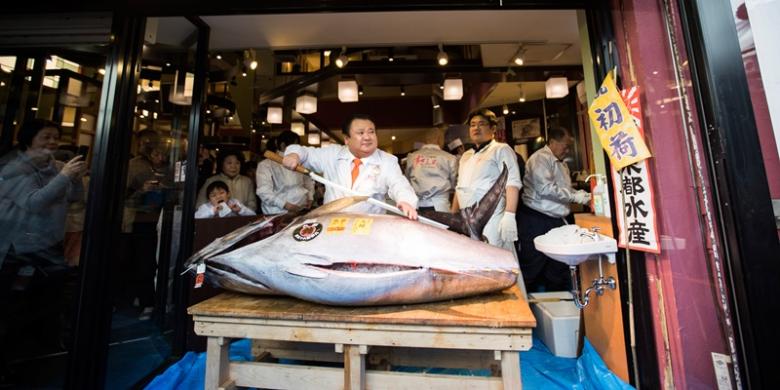 tuna raksasa