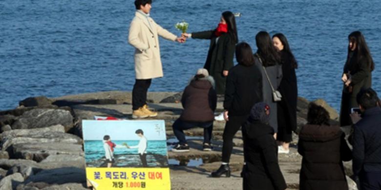 Pantai Jumunjin lokasi syuting serial Goblin yang ramai wisatawan.