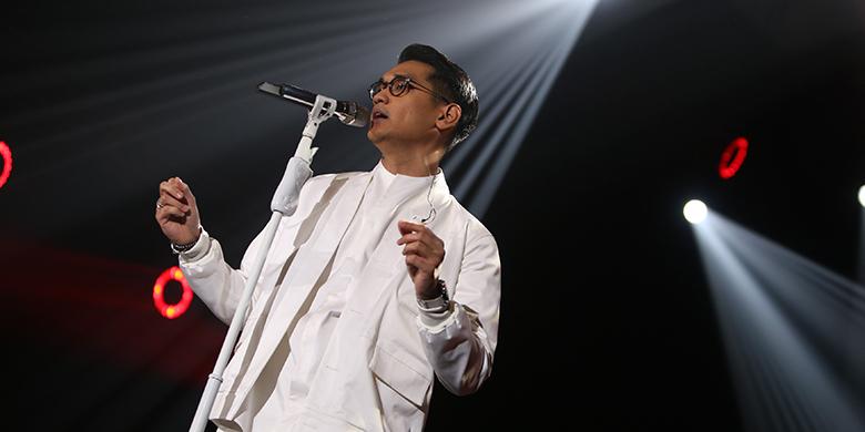 Afgan tampil di hari ke dua Java Jazz Festival 2017 di JI Expo Kemayoran, Jakarta, Sabtu (04/03/2017). Festival musik tahunan berskala dunia ini berlangsung hingga Minggu, 5 Maret mendatang.