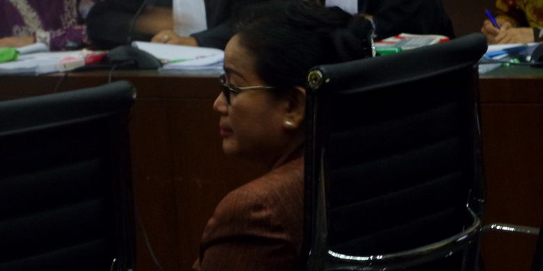 Mantan anggota Komisi II DPR RI Miryam S Haryani dihadirkan sebagai saksi dalam sidang kasus e-KTP di Pengadilan Tipikor, Jakarta, Kamis (23/3/2017).| Kompas.com