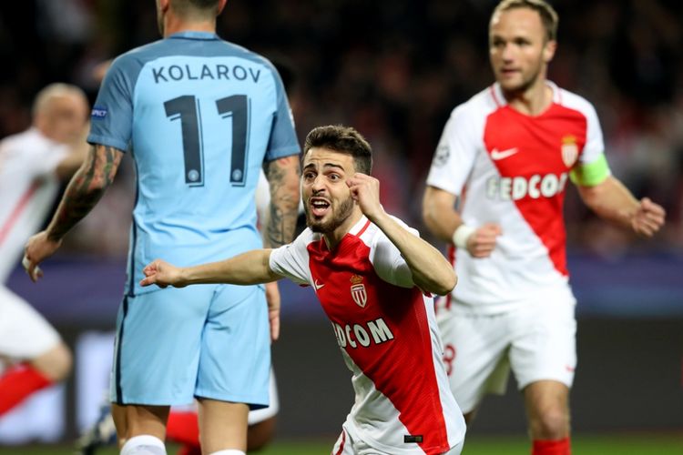 Bernardo Silva mencetak gol AS Monaco ke gawang Manchester City pada partai kedua babak 16 besar Liga Champions di Stade Louis II, Rabu (15/3/2017).