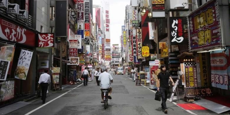 Di Jepang, Gaji Pria Kini Lebih Rendah Ketimbang Wanita