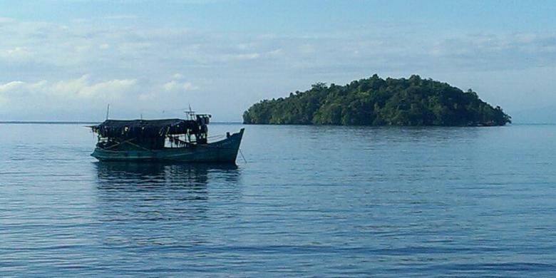 
Kapal Motor (KM) Thanh Cong 99612 tertangkap basah Patroli Polair Polres Raja Ampat sedang menangkap ikan hiu di perairan Pulau Misool, Kabupaten Raja Ampat.(istimewa)