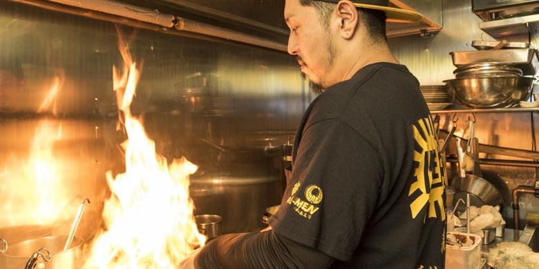 


Sato san, pemilik restoran ramen Menkoi Sato. (KARAKSA MEDIA)