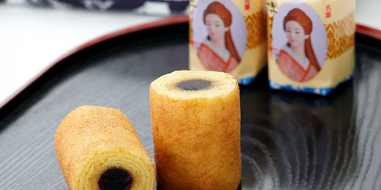 
Kue baumkuchen di Fukuoka, Jepang ini berukuran kecil dan pertama kali diproduksi pada 1972 serta masih digemari sampai sekarang.(KARAKSA MEDIA)