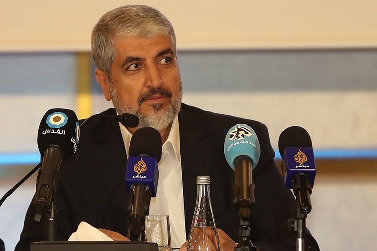 Kepala biro politik Hamas, Khaled Mashal dalam jumpa pers di Doha, Qatar, Senin (1/5/2017).