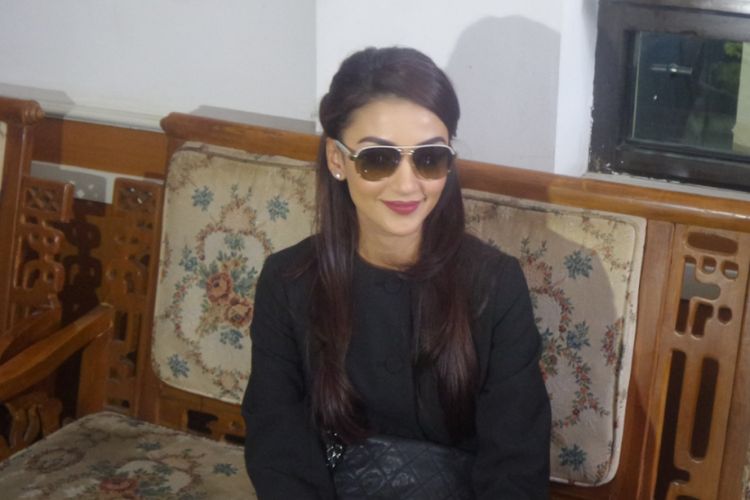 Tsania Marwa menghadiri mediasi dengan Atalarik Syah di Pengadilan Agama Cibinong, Bogor, Jawa Barat, Selasa (18/4/2017) pagi.