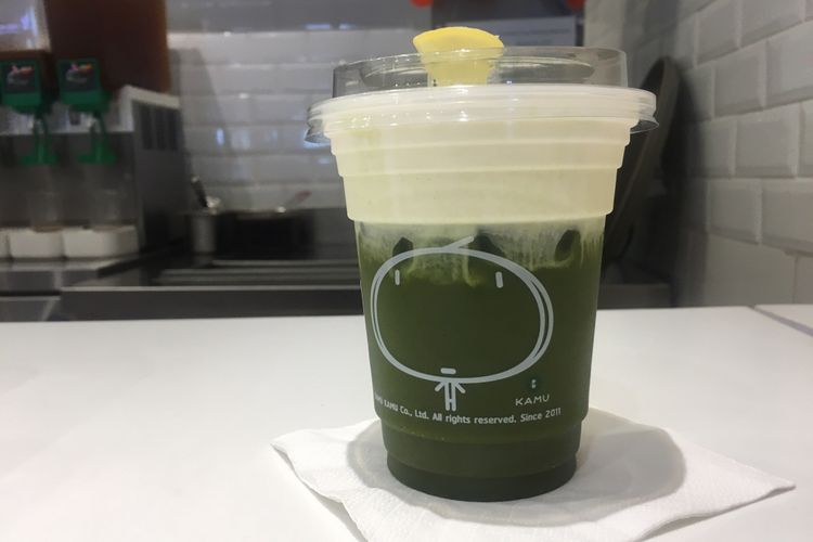 Minuman matcha cheese tea di gerai Kamu Tea yang ada di Aeon Jakarta Garden City, Cakung, Jakarta Timur, Kamis (16/11/2017).