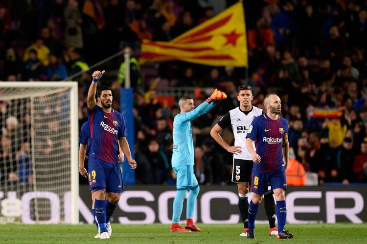 Barcelona menang tipis atas Valencia pada semifinal pertama Copa del Rey 2017-2018 di Stadion Camp Nou berkat gol Luis Suarez, Kamis (1/2/2018). 