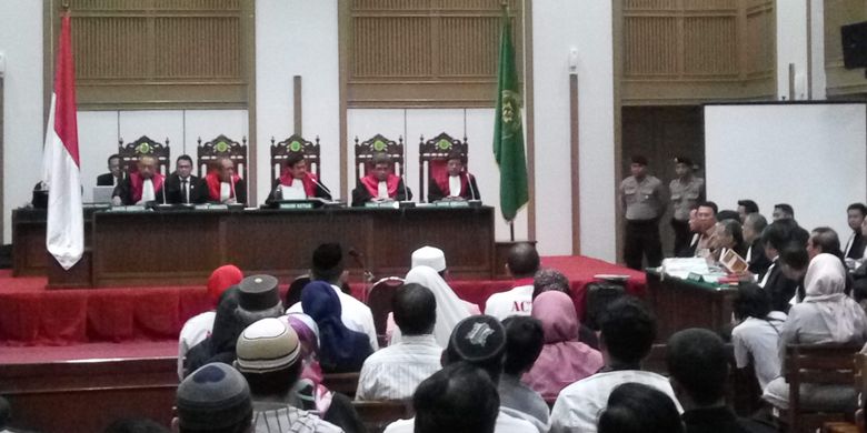 Suasana persidangan kasus dugaan penodaan agama dengan terdakwa Basuki Tjahaja Purnama atau Ahok di Audiotorium Kementerian Pertanian, Jakarta Selatan, Rabu (29/3/2017).