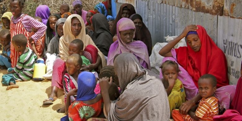 Warga Somalia mengungsi karena kekeringan