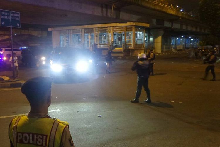 Dua Korban Tewas Bom Kampung Melayu, Seorang di Antaranya Polisi