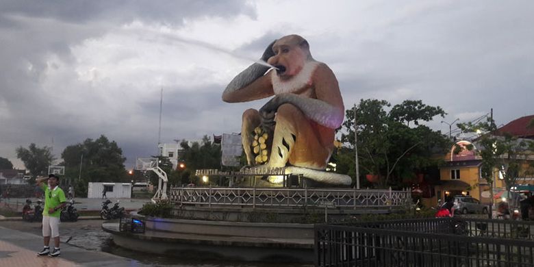 Maskot Bekantan di Banjarmasin, Kalimantan Selatan, Selasa (25/4/2017).Maskot Bekantan di Banjarmasin, Kalimantan Selatan, Selasa (25/4/2017).