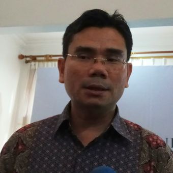 Direktur Eksekutif Saiful Mujani Research & Consulting (SMRC) Djayadi Hanan mengatakan bahwa selain PDI Perjuangan elektabilitas partai politik pendukung Presiden Joko Widodo lainnya cenderung stagnan. Jakarta, Kamis (5/10/2017).