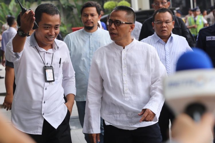 Drajat Wibowo perwakilan dari Amien Rais tiba di Gedung Komisi Pemberantasan Korupsi (KPK) Jakarta, Senin (5/6/2017).